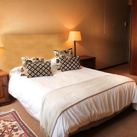Fynbos Guest House Riversdale Exterior photo
